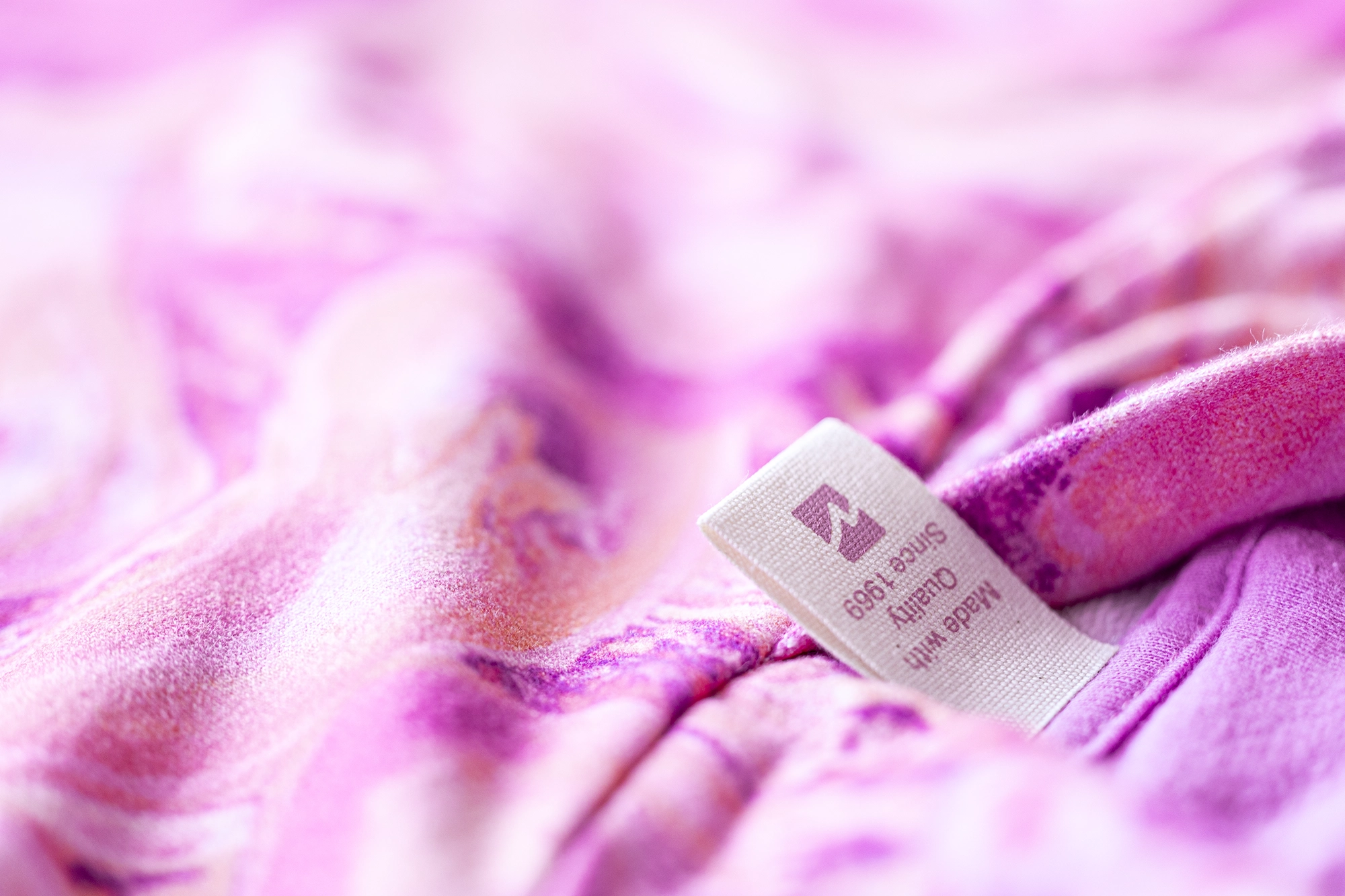 Beispiel 5: bedruckte Stoffetiketten und Heat-Transfer-Kennzeichnung