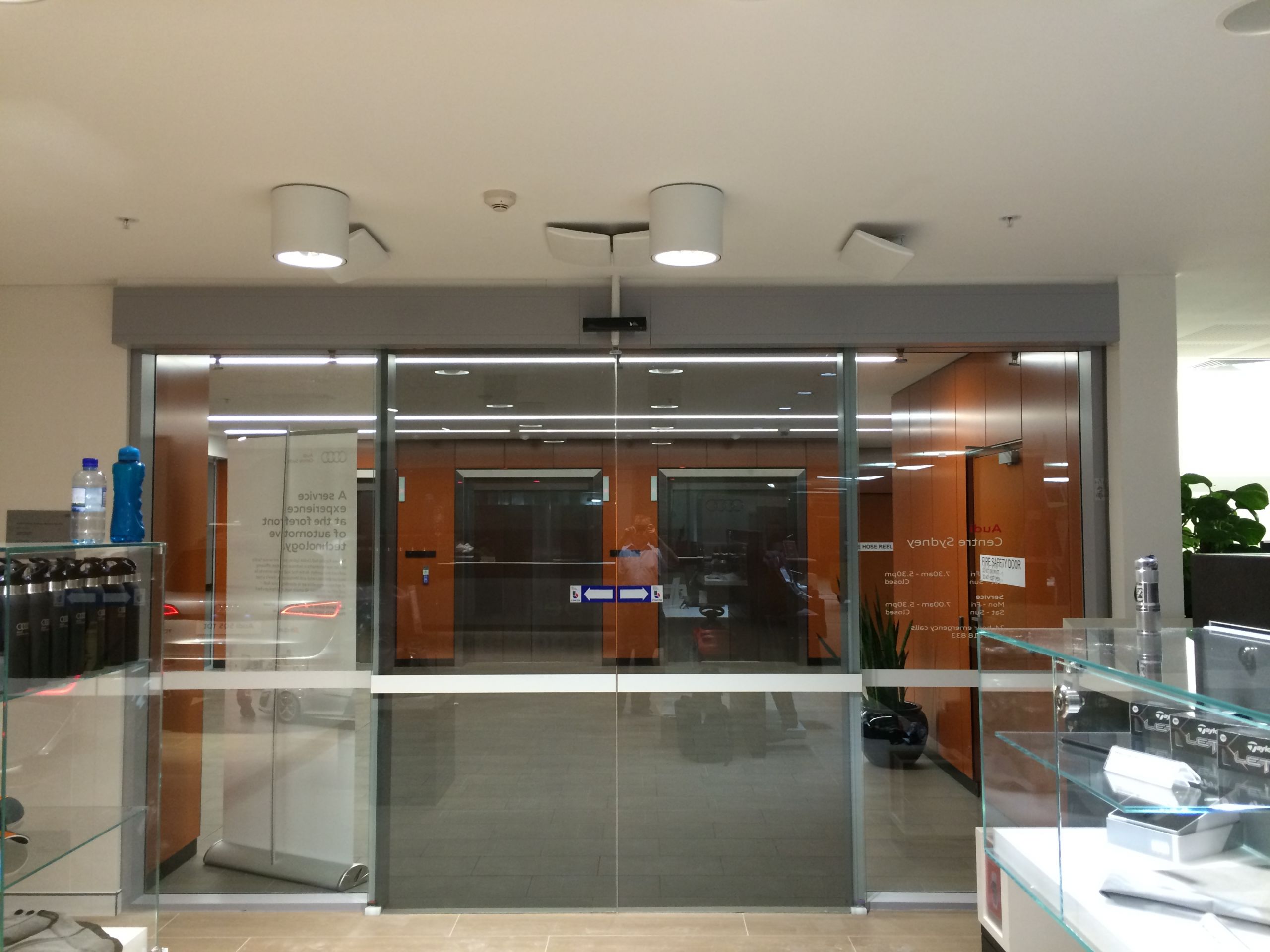 Post install centre
