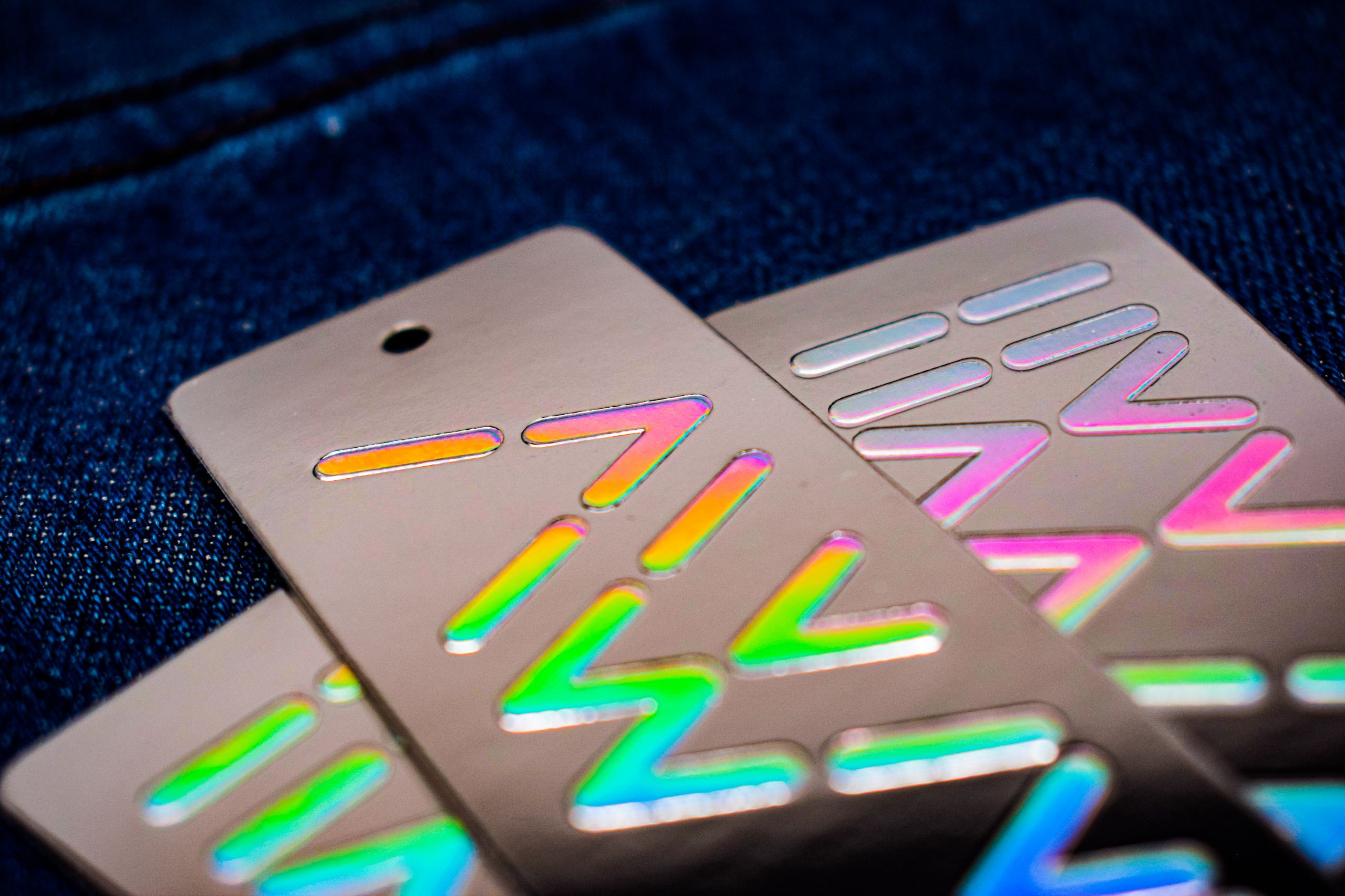 zawieszki na odzież checkpoint