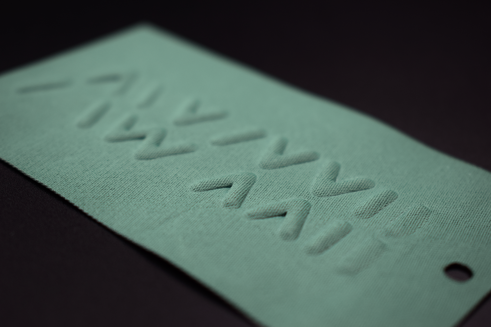 zawieszka na odzież checkpoint